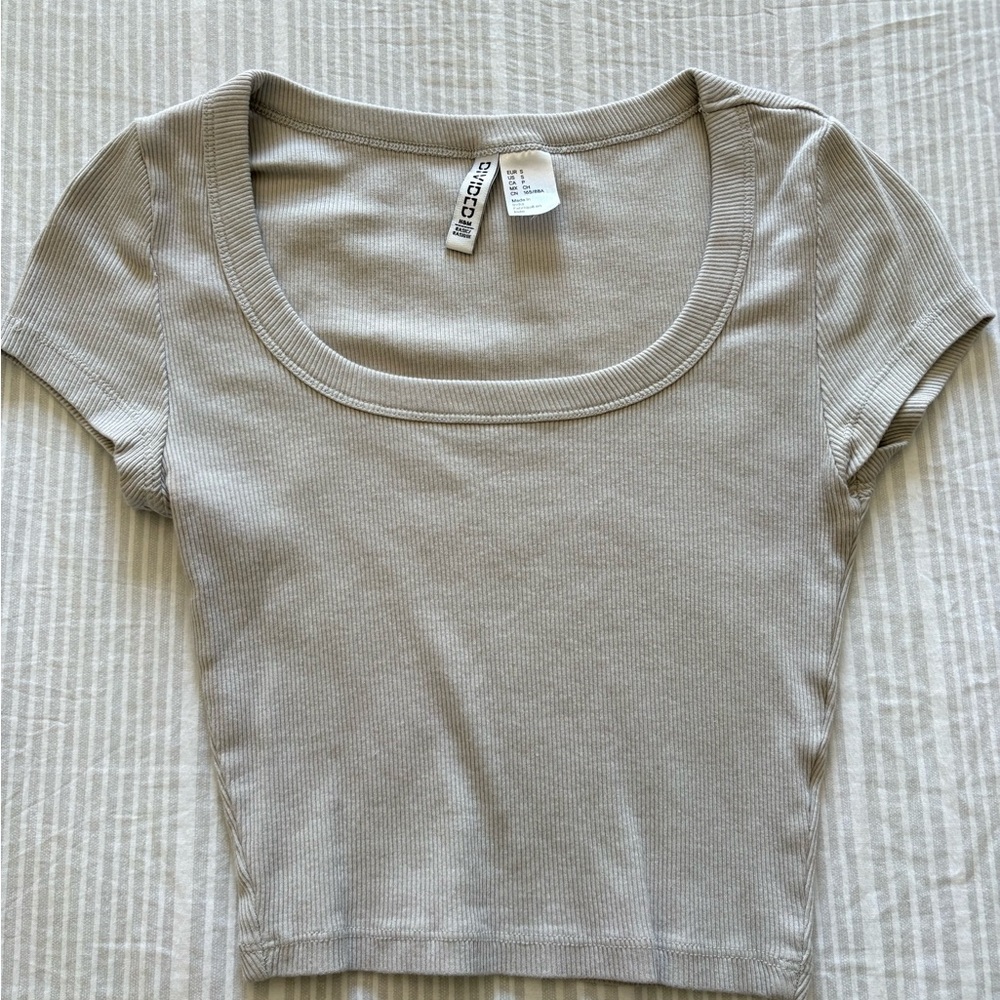 H&M Light Grey Ribbed Scoop Neck Top